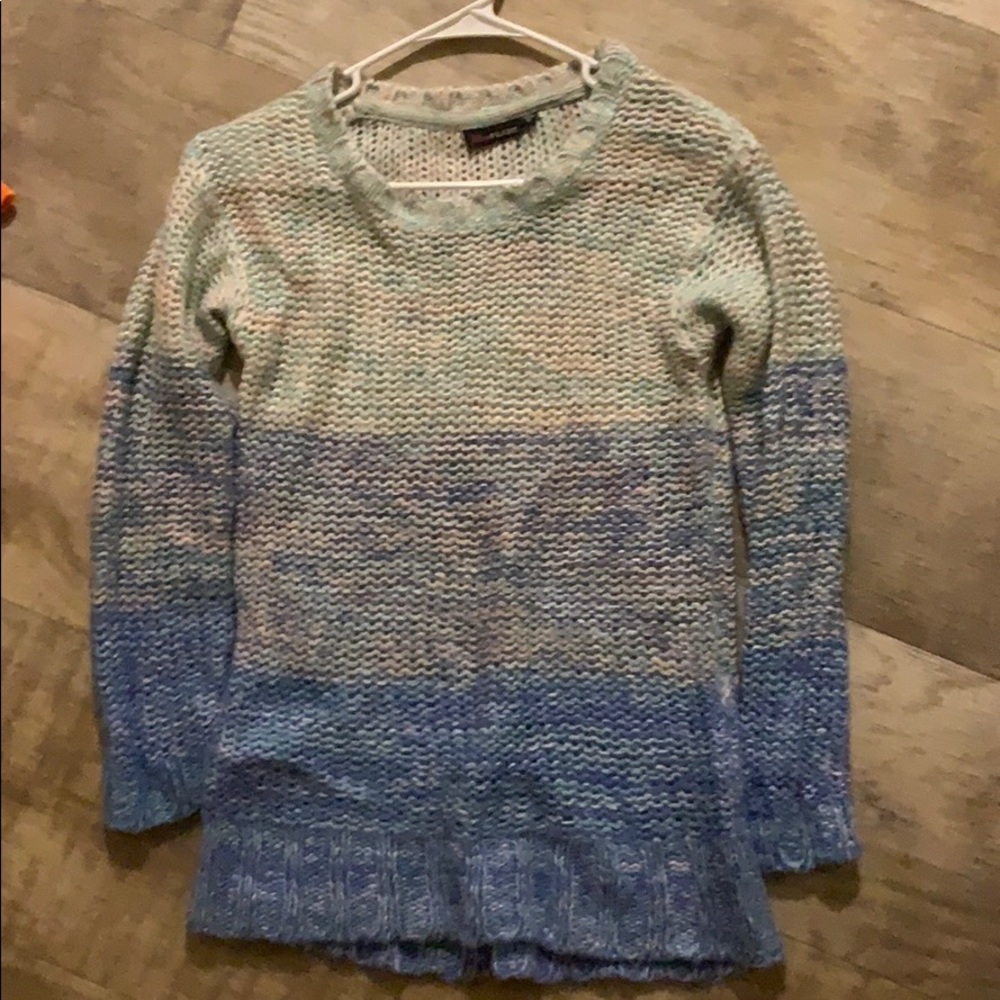 M blue ombré sweater